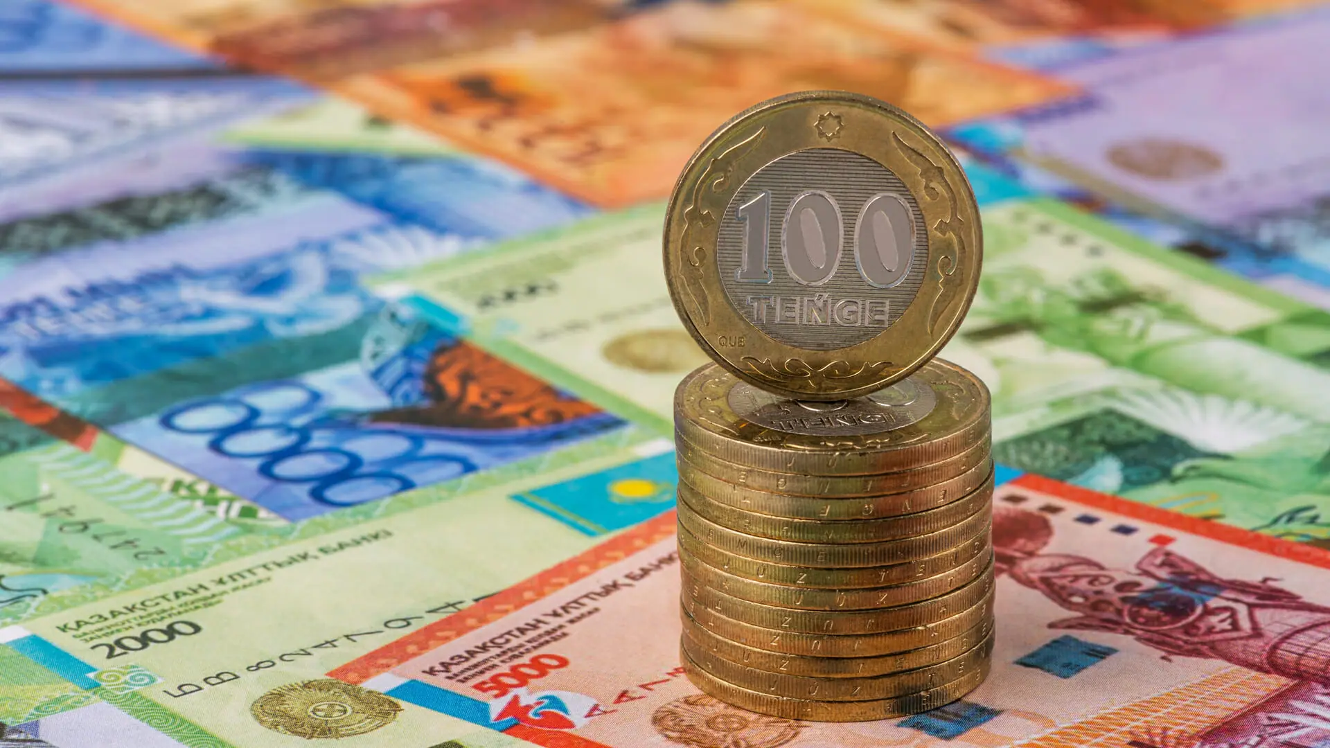 kurs nacvalyuty po otnosheniyu k dollaru sostavil 4608 tenge