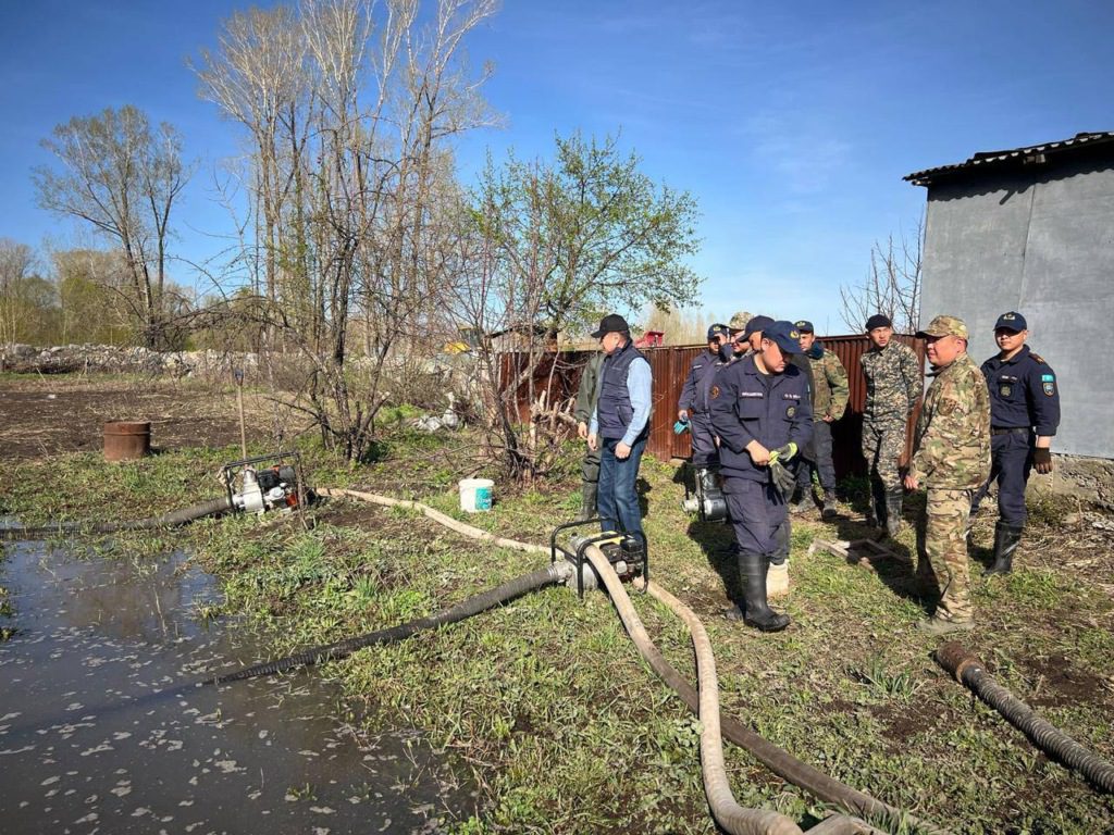 Паводки в Казахстане: подтоплены дома в ВКО, уровень воды в Есиле снижается 4 photo 2025 05 02 09 34 15 1