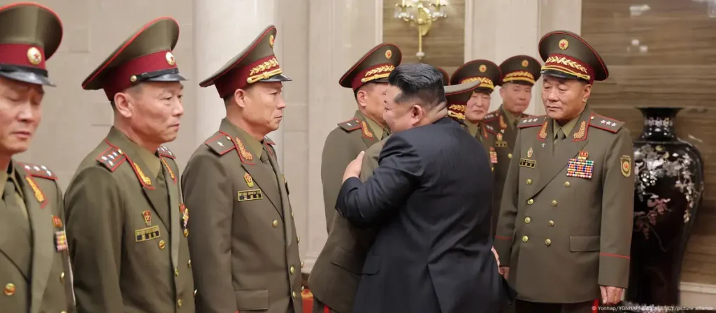 Ким Чен Ын принял участников операции в Курской области РФ и пообещал госнаграды 2 73711524 1004