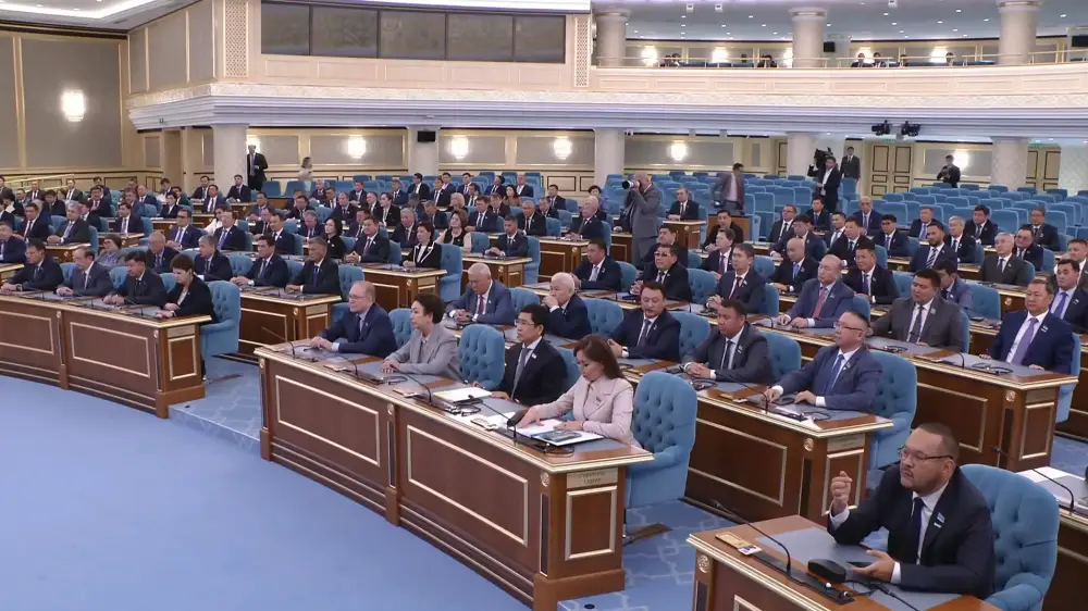 Совместное заседание Мажилиса и Сената в Астане продлилось всего 5 минут 5 photo 521359.png 1