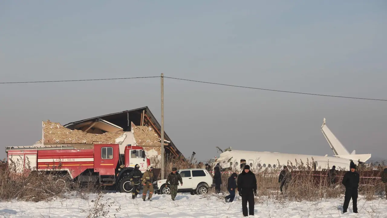 Суд по делу о крушении Bek Air: компенсацию потерпевшим в 4,8 млрд тенге взыщут с авиакомпании 3